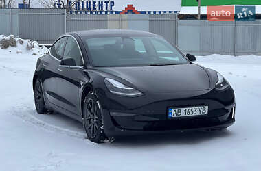 Седан Tesla Model 3 2020 в Виннице