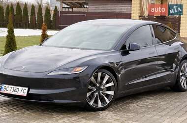 Седан Tesla Model 3 2024 в Стрые