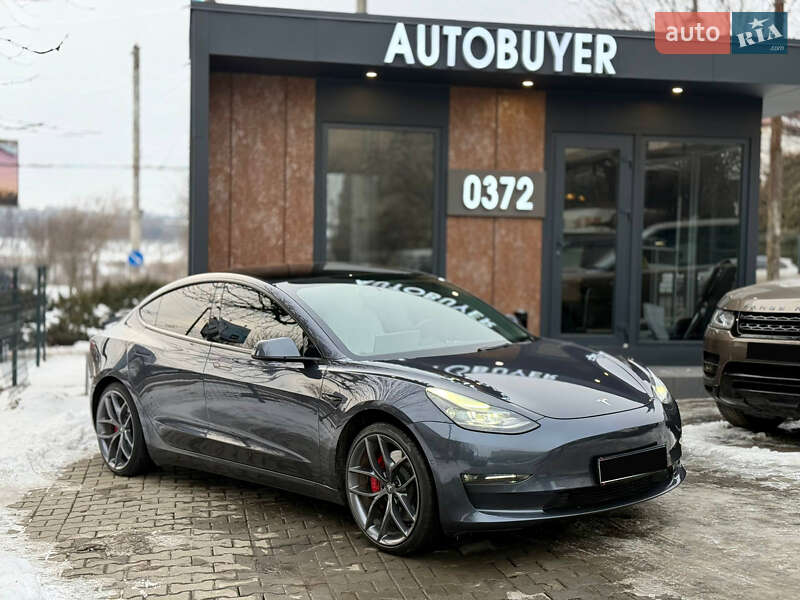 Tesla Model 3 2022