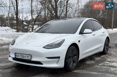 Седан Tesla Model 3 2023 в Києві