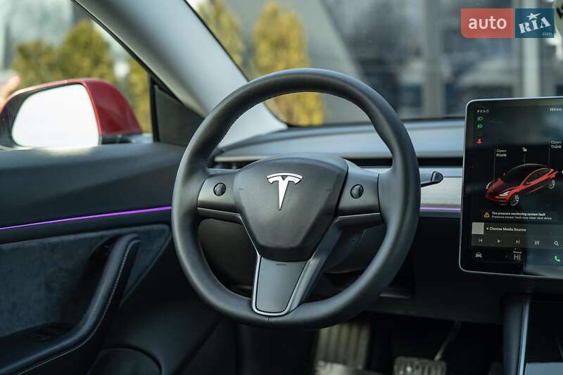 Седан Tesla Model 3 2018 в Чернівцях фото 21 Седан Tesla Model 3 2018 в Чернівцях