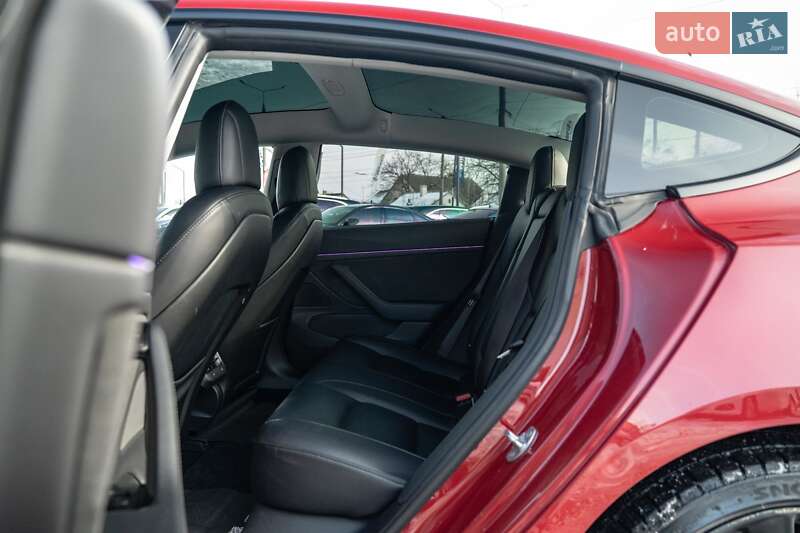 Седан Tesla Model 3 2018 в Чернівцях фото 31 Седан Tesla Model 3 2018 в Чернівцях