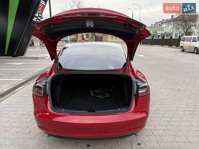 Седан Tesla Model 3 2022 в Одесі фото 11 Седан Tesla Model 3 2022 в Одесі