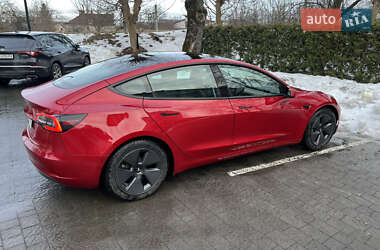 Седан Tesla Model 3 2021 в Львове