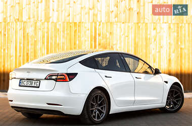 Седан Tesla Model 3 2022 в Львові фото 26 Седан Tesla Model 3 2022 в Львові