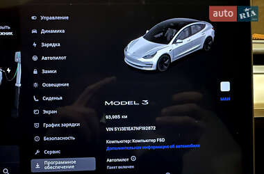 Седан Tesla Model 3 2022 в Львові фото 42 Седан Tesla Model 3 2022 в Львові