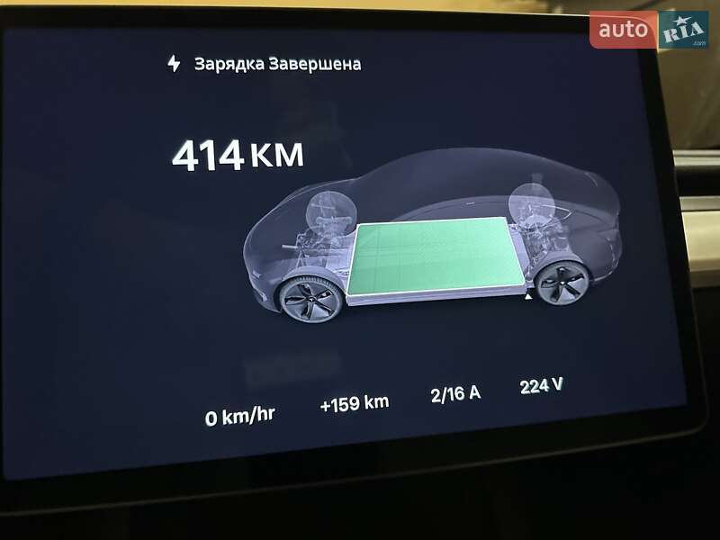 Седан Tesla Model 3 2022 в Львові