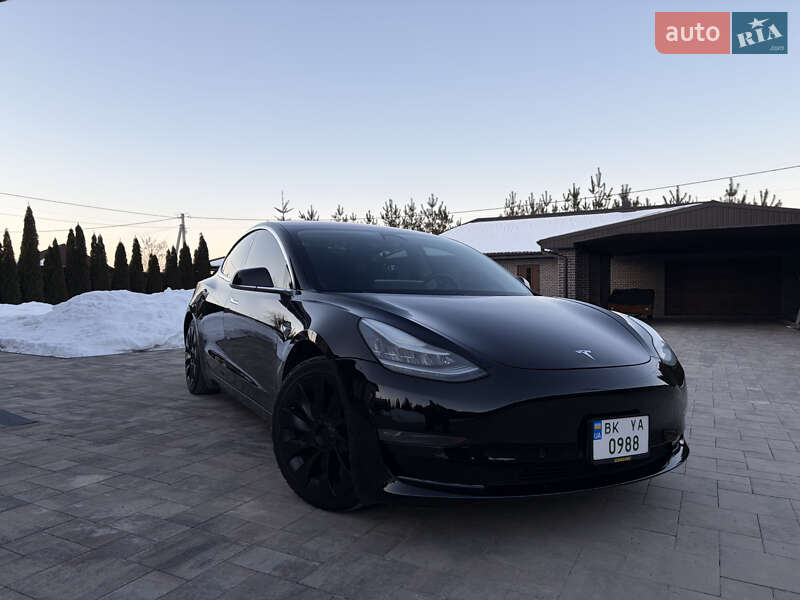 Tesla Model 3 2018