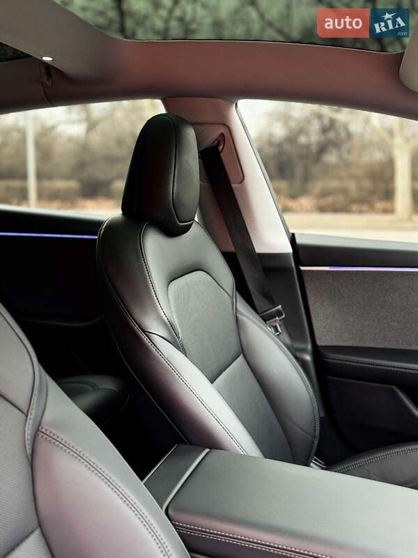 Седан Tesla Model 3 2024 в Одесі фото 15 Седан Tesla Model 3 2024 в Одесі
