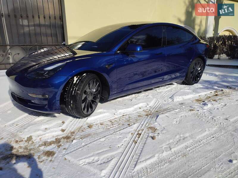 Седан Tesla Model 3 2021 в Одессе