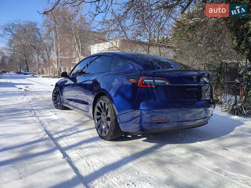 Седан Tesla Model 3 2021 в Одессе