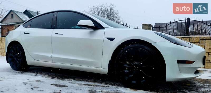 Седан Tesla Model 3 2021 в Тернополі