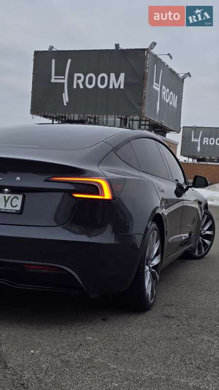 Седан Tesla Model 3 2024 в Киеве фото 5 Седан Tesla Model 3 2024 в Киеве