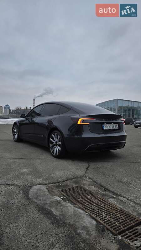 Седан Tesla Model 3 2024 в Киеве фото 21 Седан Tesla Model 3 2024 в Киеве