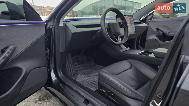 Седан Tesla Model 3 2024 в Киеве фото 40 Седан Tesla Model 3 2024 в Киеве