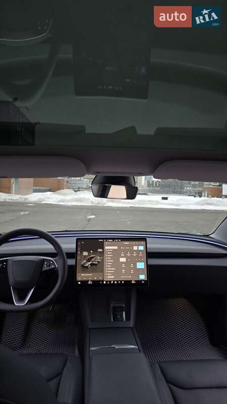 Седан Tesla Model 3 2024 в Киеве фото 33 Седан Tesla Model 3 2024 в Киеве
