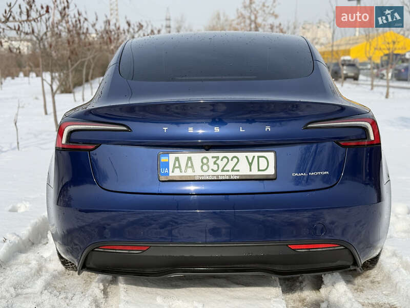 Седан Tesla Model 3 2023 в Киеве