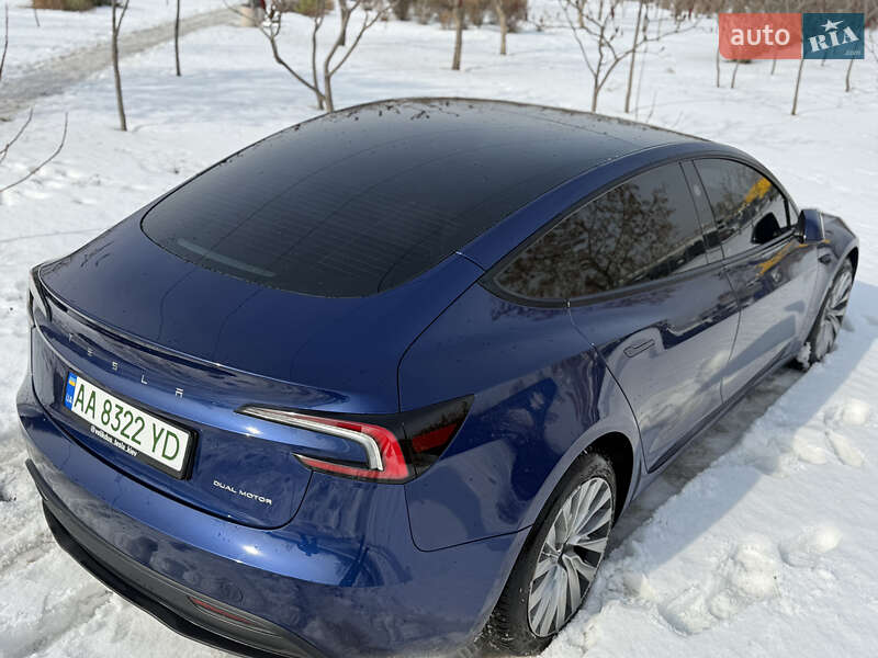 Седан Tesla Model 3 2023 в Киеве