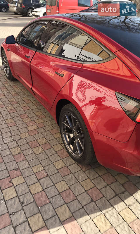 Седан Tesla Model 3 2022 в Запорожье