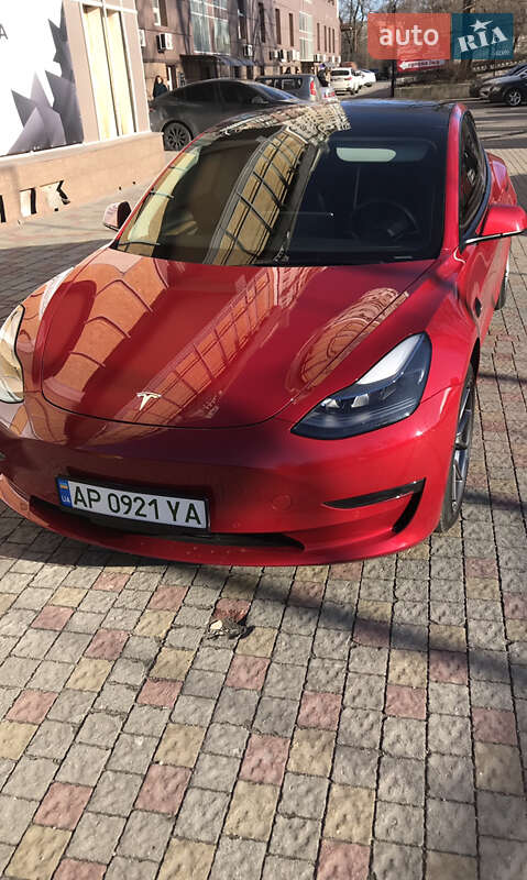 Седан Tesla Model 3 2022 в Запорожье