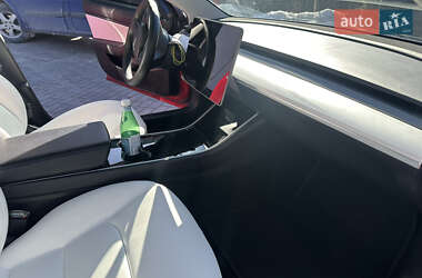 Седан Tesla Model 3 2020 в Львове фото 17 Седан Tesla Model 3 2020 в Львове