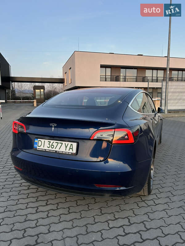 Седан Tesla Model 3 2018 в Ужгороді фото 3 Седан Tesla Model 3 2018 в Ужгороді