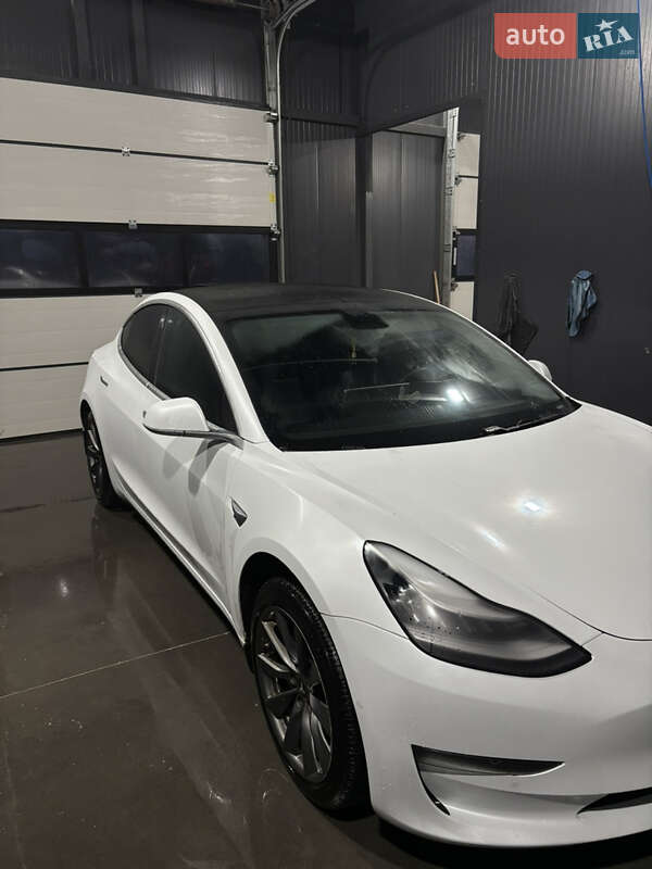 Седан Tesla Model 3 2019 в Каменке-Бугской
