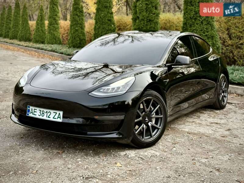 Седан Tesla Model 3 2020 в Києві фото 11 Седан Tesla Model 3 2020 в Києві