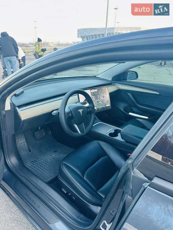 Седан Tesla Model 3 2021 в Львове фото 17 Седан Tesla Model 3 2021 в Львове