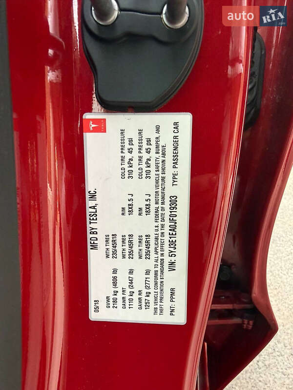 Седан Tesla Model 3 2018 в Днепре