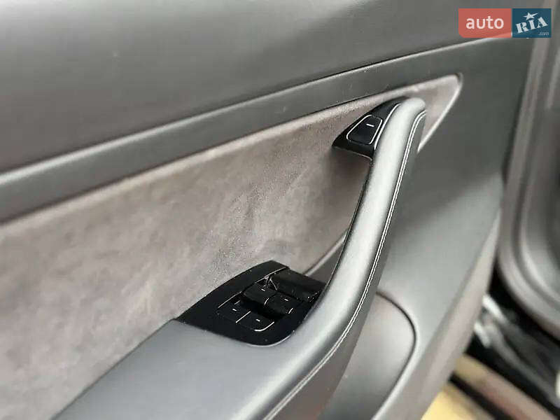 Седан Tesla Model 3 2020 в Виннице фото 13 Седан Tesla Model 3 2020 в Виннице