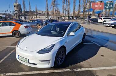 Седан Tesla Model 3 2018 в Киеве