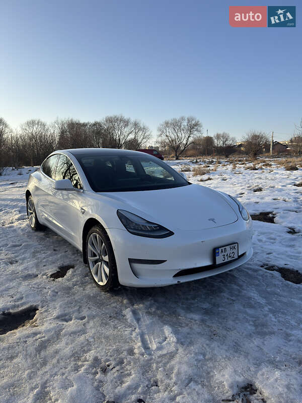 Tesla Model 3 2019