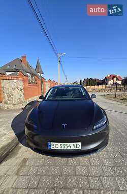 Седан Tesla Model 3 2025 в Львові