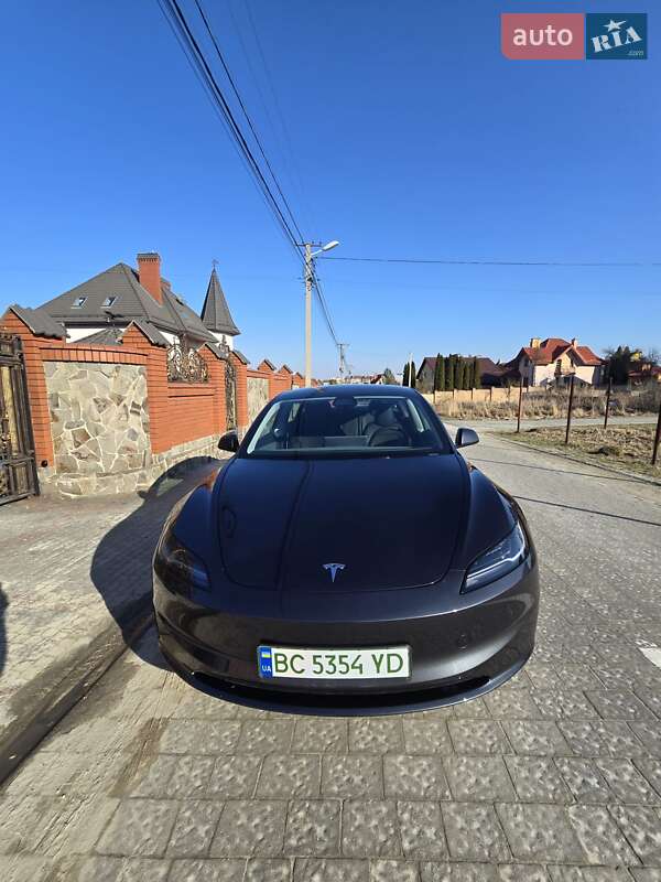Седан Tesla Model 3 2025 в Львові фото Седан Tesla Model 3 2025 в Львові