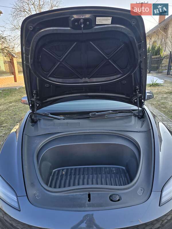 Седан Tesla Model 3 2025 в Львові фото 12 Седан Tesla Model 3 2025 в Львові