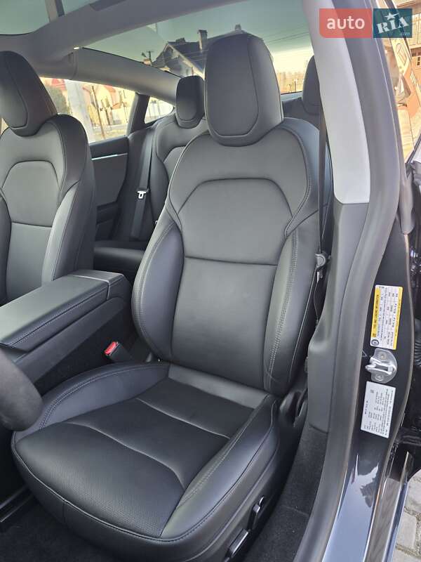 Седан Tesla Model 3 2025 в Львові фото 18 Седан Tesla Model 3 2025 в Львові