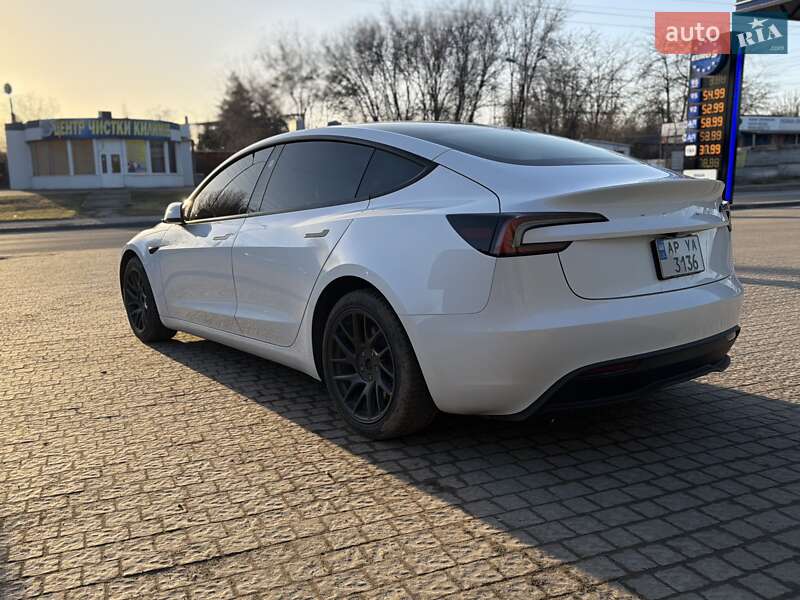 Седан Tesla Model 3 2025 в Запорожье фото 3 Седан Tesla Model 3 2025 в Запорожье