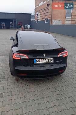 Седан Tesla Model 3 2018 в Нововолынске