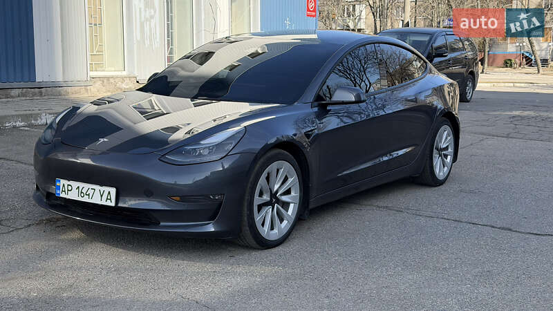 Седан Tesla Model 3 2022 в Запоріжжі