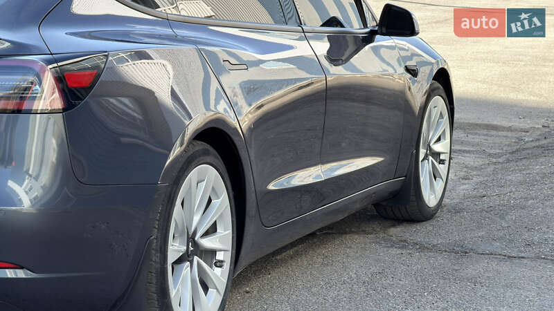 Седан Tesla Model 3 2022 в Запоріжжі