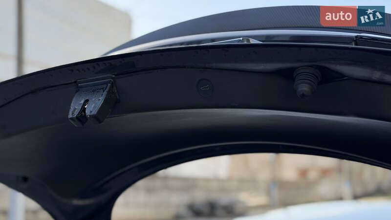 Седан Tesla Model 3 2022 в Запоріжжі