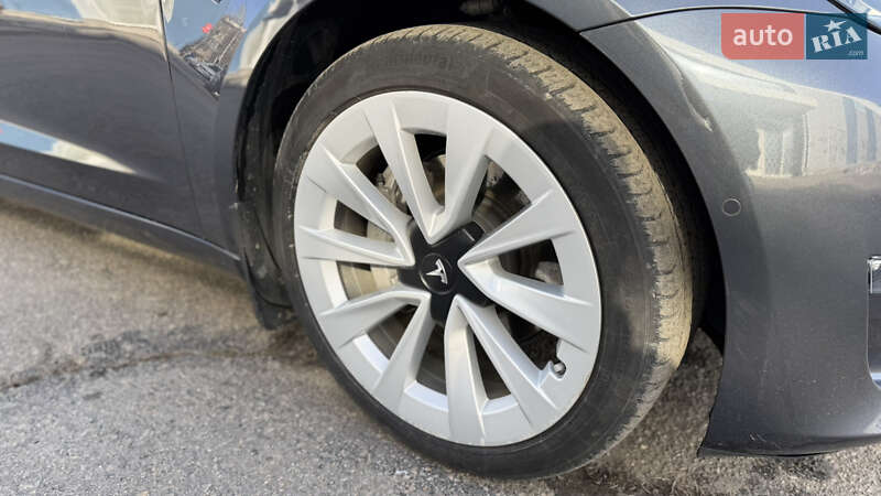 Седан Tesla Model 3 2022 в Запоріжжі