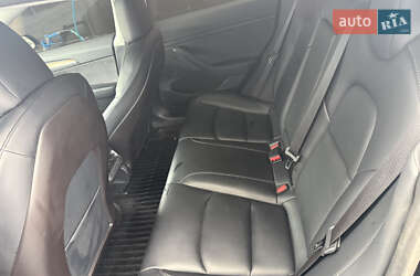 Седан Tesla Model 3 2021 в Львове