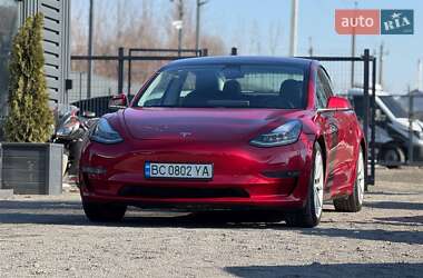 Седан Tesla Model 3 2018 в Львові