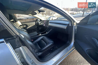 Седан Tesla Model 3 2018 в Киеве