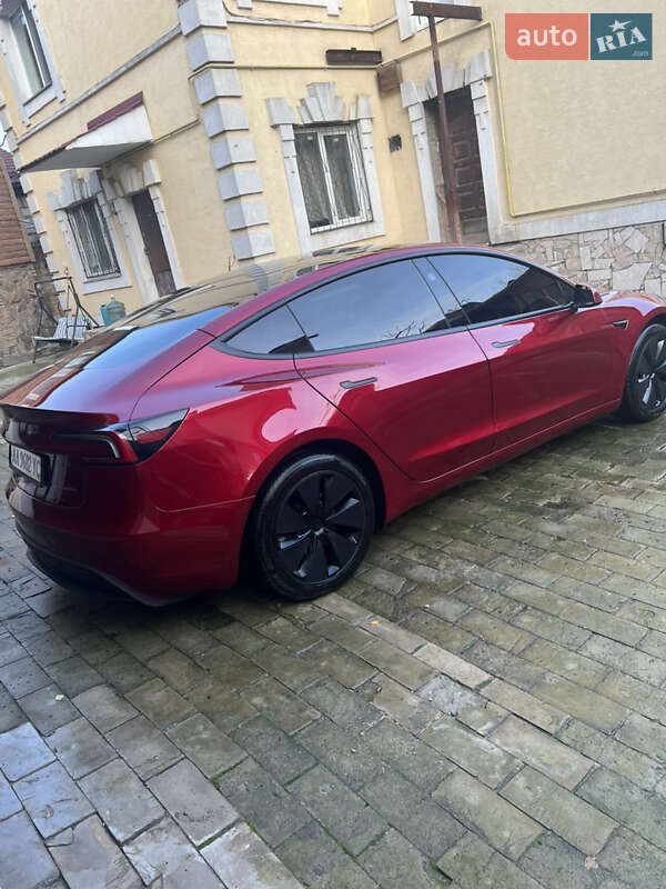 Седан Tesla Model 3 2024 в Киеве