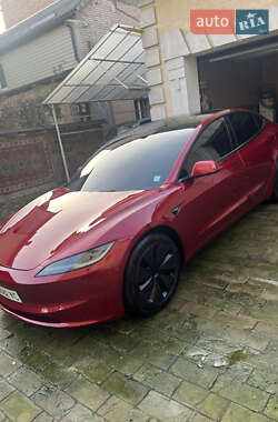 Седан Tesla Model 3 2024 в Киеве