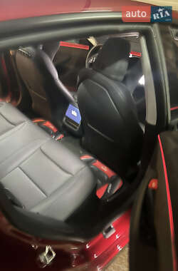 Седан Tesla Model 3 2024 в Киеве