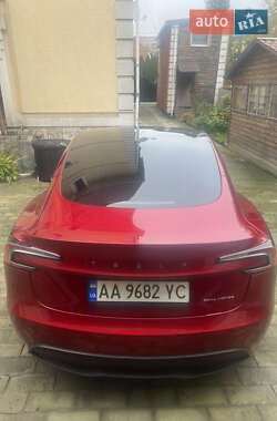 Седан Tesla Model 3 2024 в Киеве